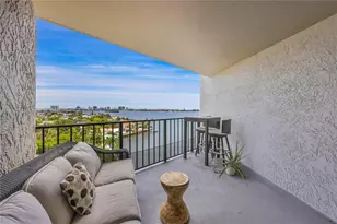 1800 NE 114th St, Miami, FL 33181 - Photo 36