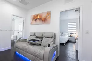 8885 NW 100th Pl, Doral, FL 33178 - Photo 18
