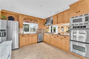 12600 SW 70th Ave, Pinecrest, FL 33156 - Photo 8