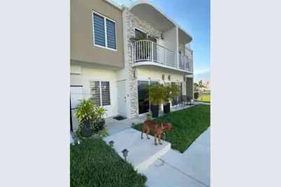 13960 SW 258th Ter, Homestead, FL 33032 - Photo 2