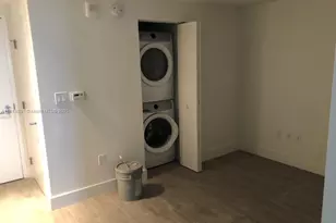 16385 Biscayne Blvd, North Miami Beach, FL 33160 - Photo 52