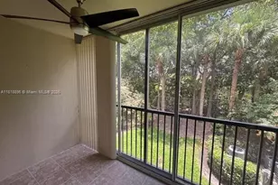 800 SW 142nd Ave, Pembroke Pines, FL 33027 - Photo 22