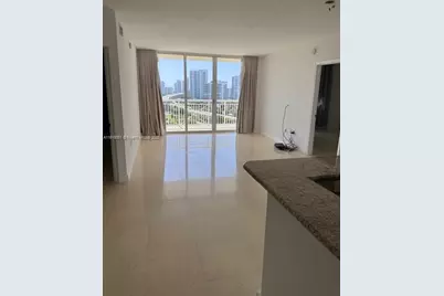 19501 W Country Club Dr #1815, Aventura, FL 33180 - Photo 2