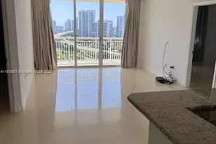 19501 W Country Club Dr, Aventura, FL 33180 - Photo 2