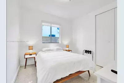 7537 W Treasure Dr, North Bay Village, FL 33141 - Photo 16