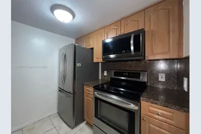 200 SW 132nd Way #208L, Pembroke Pines, FL 33027 - Photo 12