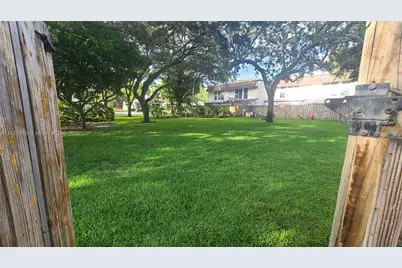 3321 Raleigh St #3H, Hollywood, FL 33021 - Photo 16