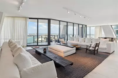 1000 Biscayne Blvd #4401, Miami, FL 33132 - Photo 4