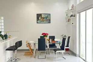 1120 Papaya St, Hollywood, FL 33019 - Photo 2