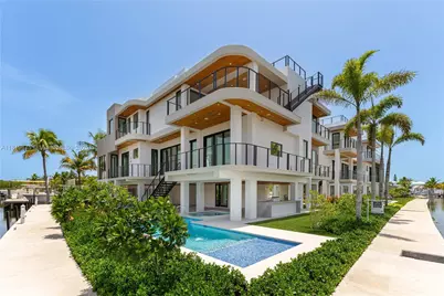 301 Buttonwood Cir #B, Key Largo, FL 33037 - Photo 1