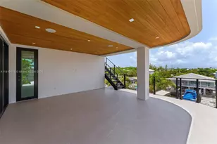 301 Buttonwood Cir, Key Largo, FL 33037 - Photo 20