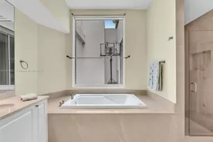 16500 Collins Ave, Sunny Isles Beach, FL 33160 - Photo 38