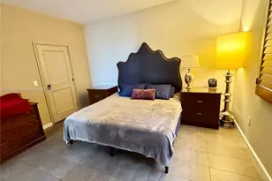 373 NE 35th Ave, Homestead, FL 33033 - Photo 8