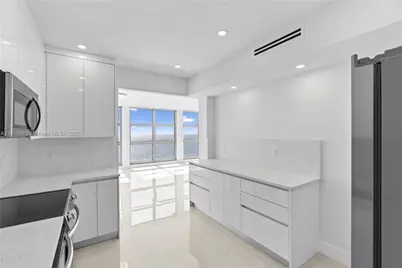 5055 Collins Ave #14H, Miami Beach, FL 33140 - Photo 18