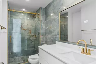 5055 Collins Ave, Miami Beach, FL 33140 - Photo 24