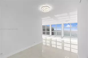 5055 Collins Ave, Miami Beach, FL 33140 - Photo 8