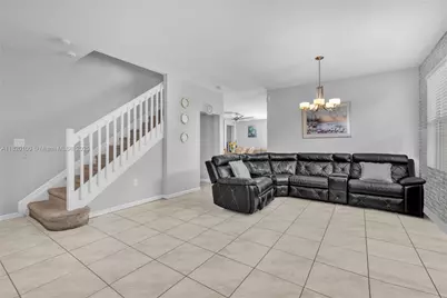 2190 SE 2nd St, Homestead, FL 33033 - Photo 8