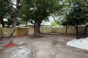 1125 NW 37th St, Miami, FL 33127 - Photo 12