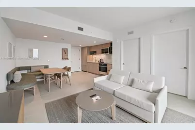 159 NE 6th St #4409, Miami, FL 33132 - Photo 1