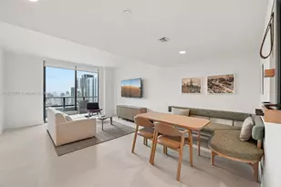 159 NE 6th St, Miami, FL 33132 - Photo 2