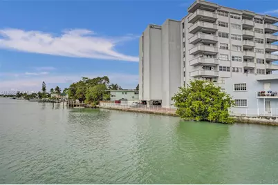 7118 Bonita Dr #405, Miami Beach, FL 33141 - Photo 2