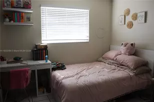 17820 NW 82nd Ave, Hialeah, FL 33015 - Photo 2