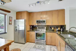 20865 NW 3rd Ln, Pembroke Pines, FL 33029 - Photo 18