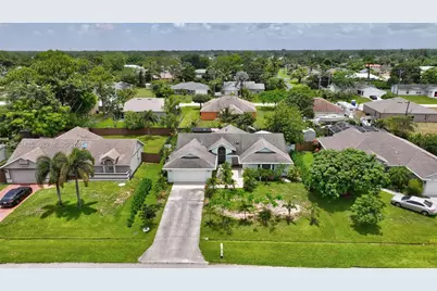 502 SE Guava Ter, Port Saint Lucie, FL 34983 - Photo 1
