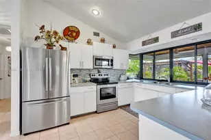 502 SE Guava Terrace, Port Saint Lucie, FL 34983 - Photo 6