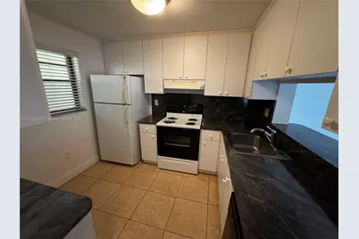 10875 SW 112th Ave #206, Miami, FL 33176 - Photo 6