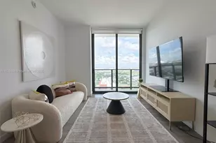 1642 NE 1st Ave, Miami, FL 33132 - Photo 4