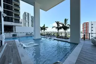 1642 NE 1st Ave, Miami, FL 33132 - Photo 30