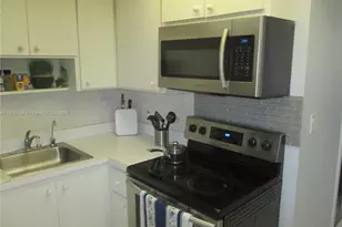 251 174th St, Sunny Isles Beach, FL 33160 - Photo 8