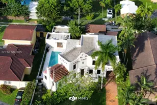 85 Deer Run, Miami Springs, FL 33166 - Photo 2