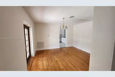 85 Deer Run, Miami Springs, FL 33166 - Photo 10