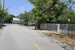 3025 Mary St, Miami, FL 33133 - Photo 10