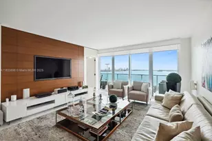 1331 Brickell Bay Dr, Miami, FL 33131 - Photo 2