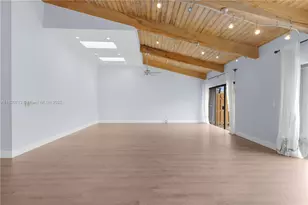 2627 S Parkview Dr, Hallandale Beach, FL 33009 - Photo 32