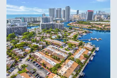 2627 S Parkview Dr #2627, Hallandale Beach, FL 33009 - Photo 4