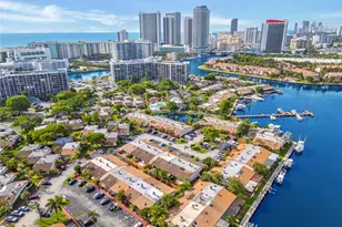 2627 S Parkview Dr, Hallandale Beach, FL 33009 - Photo 4