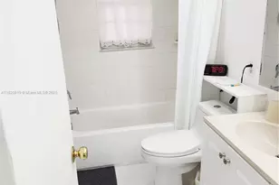 2541 Aragon Blvd, Sunrise, FL 33322 - Photo 10