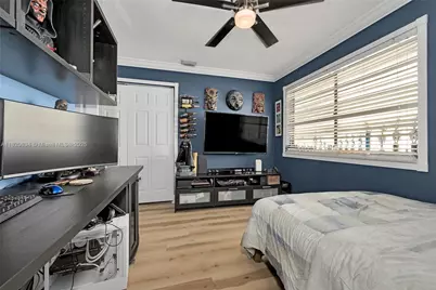 14460 Glencairn Rd, Miami Lakes, FL 33016 - Photo 20