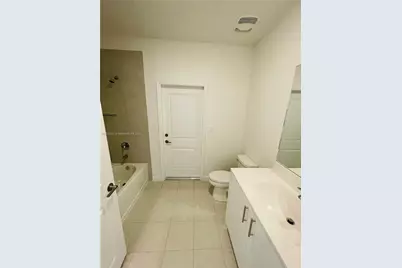 16932 SW 291st St, Homestead, FL 33030 - Photo 10