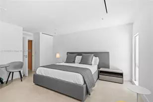 9033 Emerson Ave, Surfside, FL 33154 - Photo 12