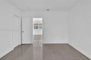 740 84th St, Miami Beach, FL 33141 - Photo 12