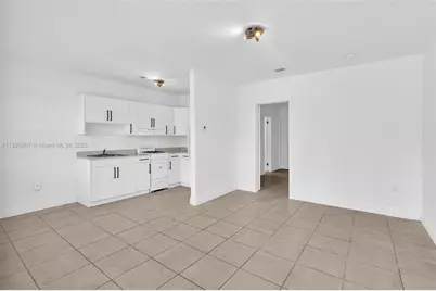 740 84th St, Miami Beach, FL 33141 - Photo 18