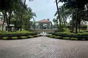 19501 W Country Club Dr, Aventura, FL 33180 - Photo 36