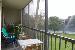 8015 SW 107th Ave, Miami, FL 33173 - Photo 12