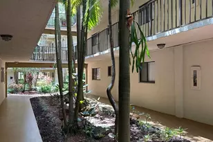 8015 SW 107th Ave, Miami, FL 33173 - Photo 16