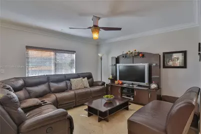3610 NE 15th Dr, Homestead, FL 33033 - Photo 2